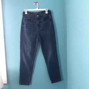 American eagle denim high rise mom jeans size 6